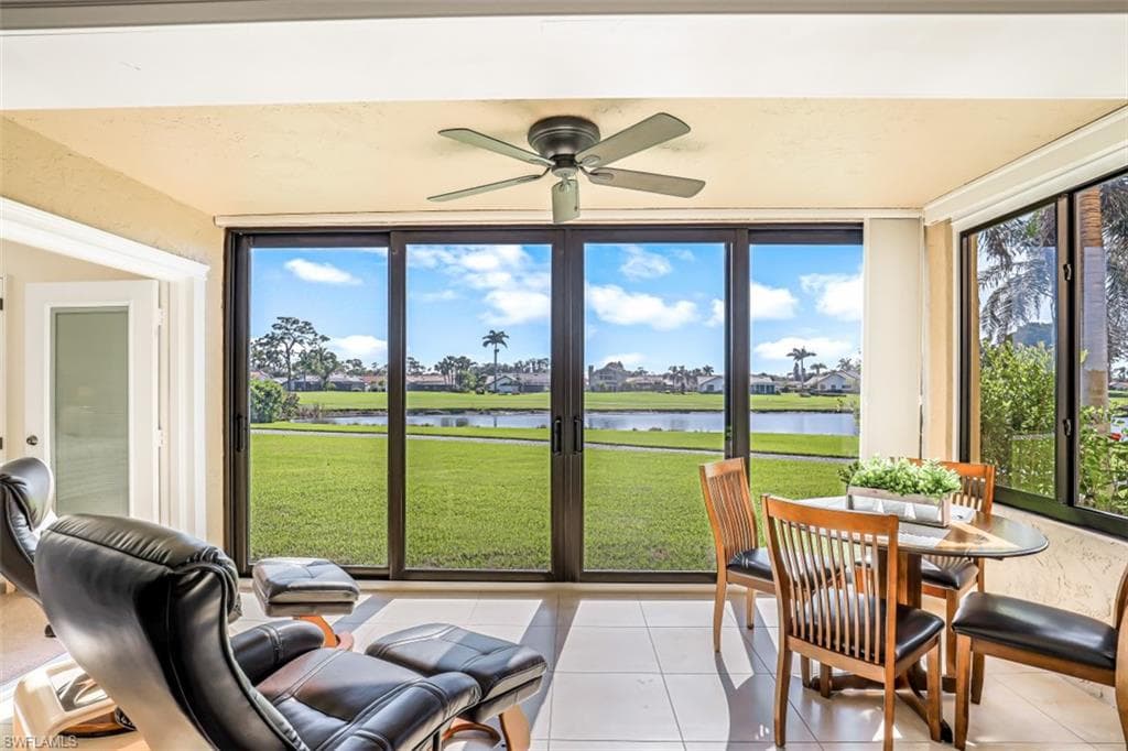 5250 Fox Hollow DR 510 NAPLES, FL 34104