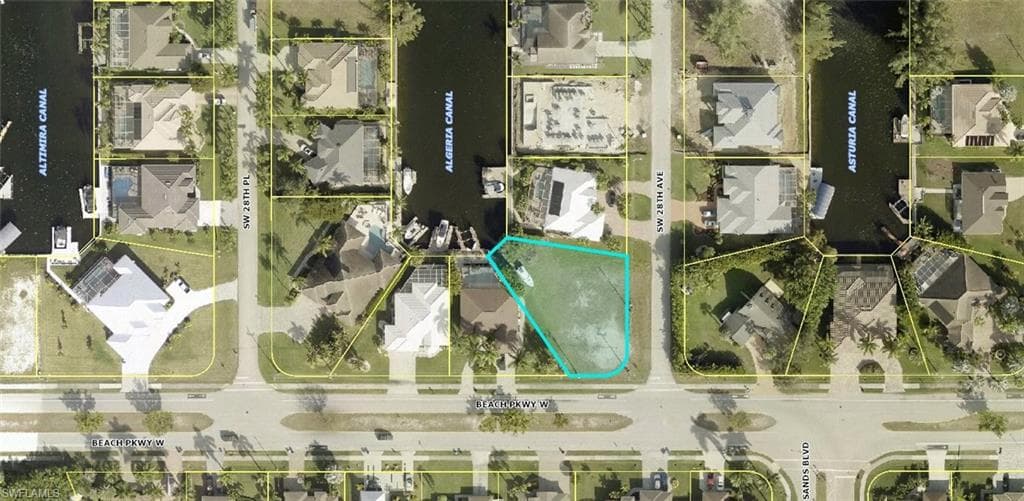 2809 Beach PKY W CAPE CORAL, FL 33914