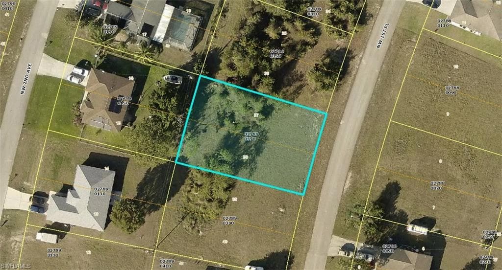 2702 NW 1st PL CAPE CORAL, FL 33993