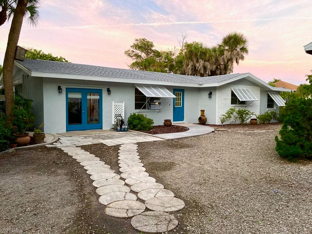 450 Birdsong PL SANIBEL, FL 33957