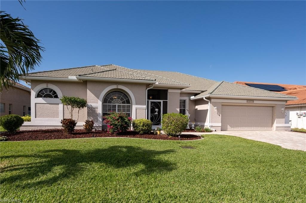 12770 Chartwell DR FORT MYERS, FL 33912