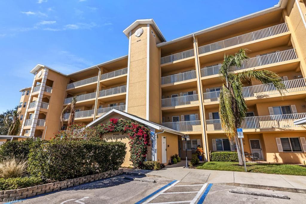 4040 Durango CT 404 ESTERO, FL 33928