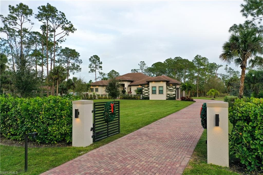 1824 17th ST SW NAPLES, FL 34117
