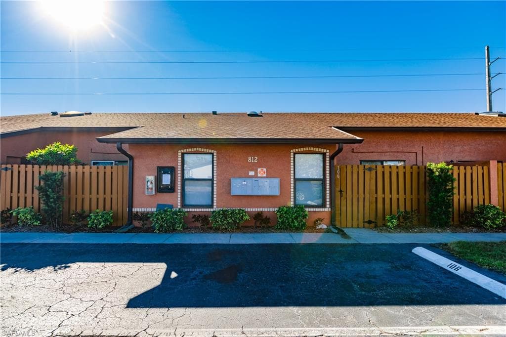 812 SW 47th TER 207 CAPE CORAL, FL 33914