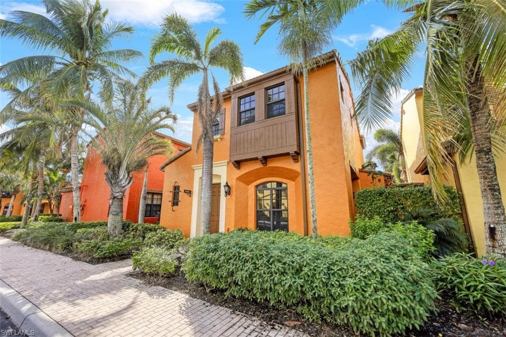 9097 Capistrano ST S 76-2 NAPLES, FL 34113