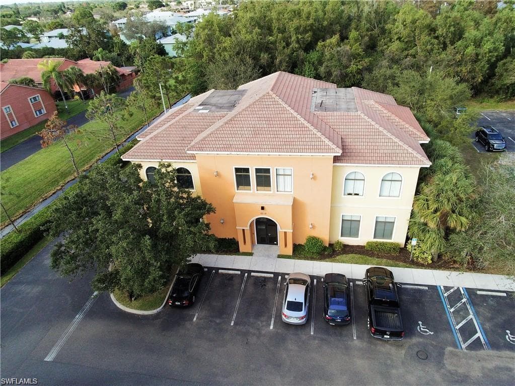 1205 Piper BLVD 203 NAPLES, FL 34110