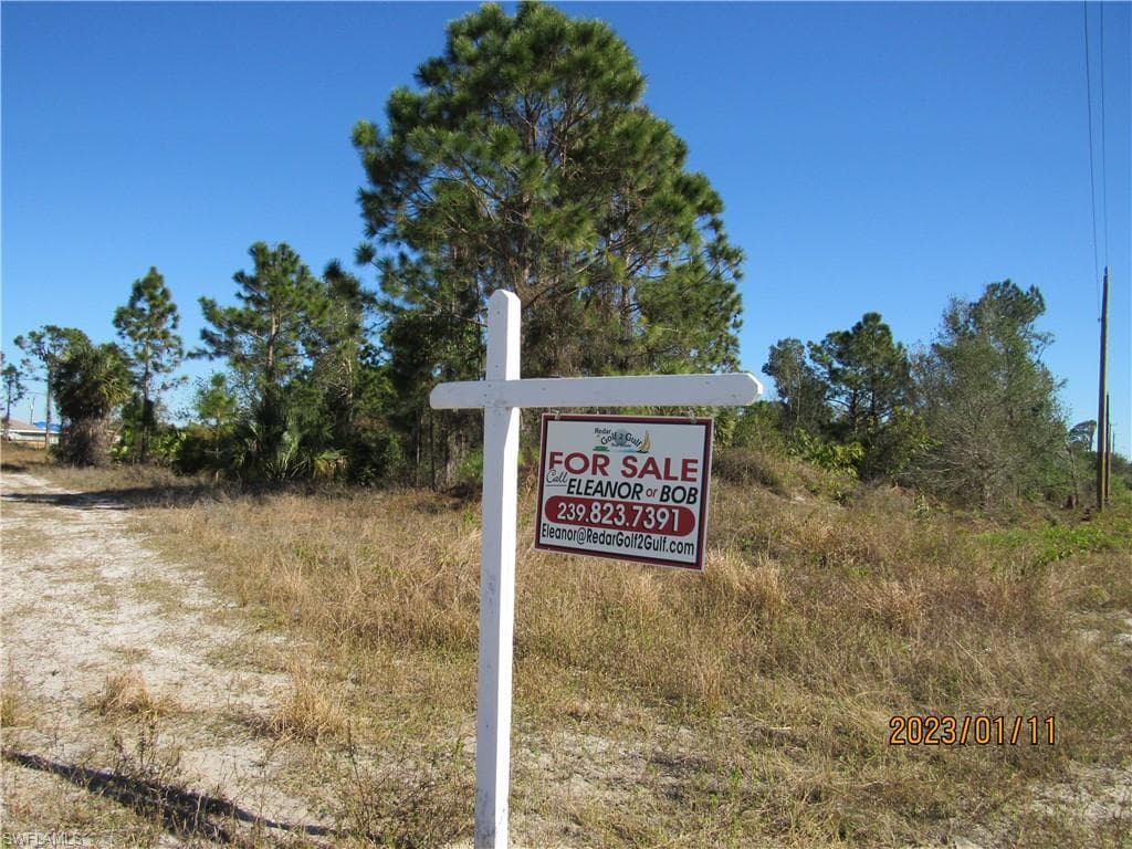 2612 32nd ST SW LEHIGH ACRES, FL 33976