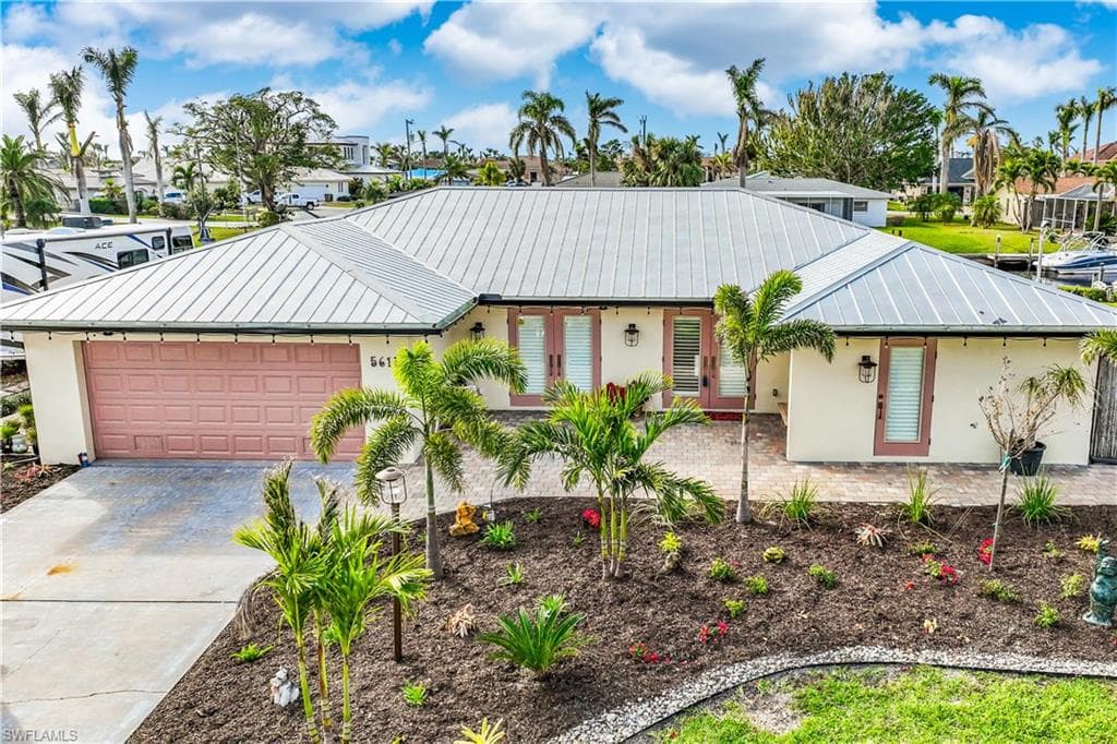5614 Del Rio CT CAPE CORAL, FL 33904