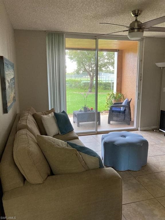 1180 Wildwood Lakes BLVD 104 NAPLES, FL 34104