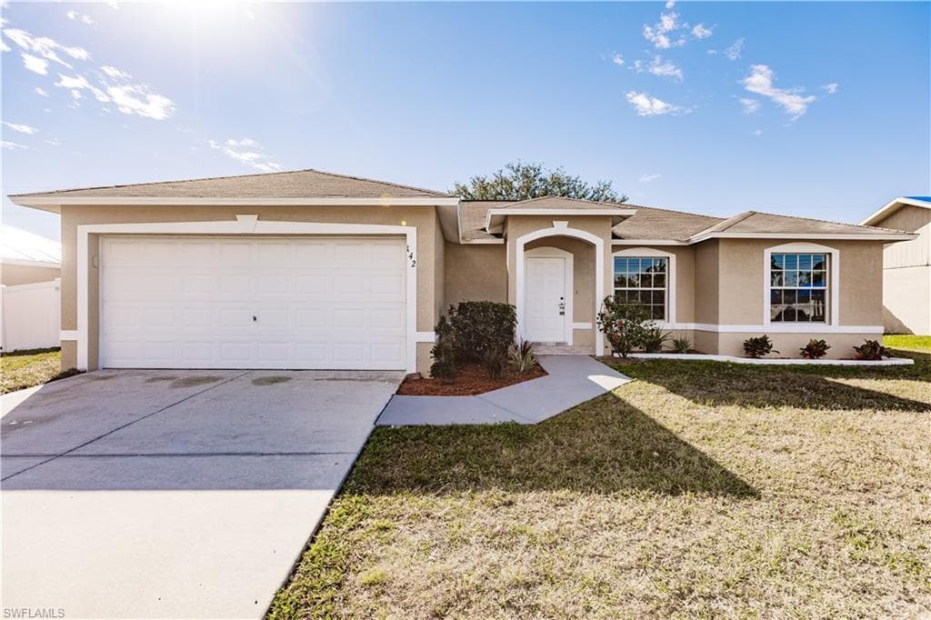142 SE 10th TER CAPE CORAL, FL 33990