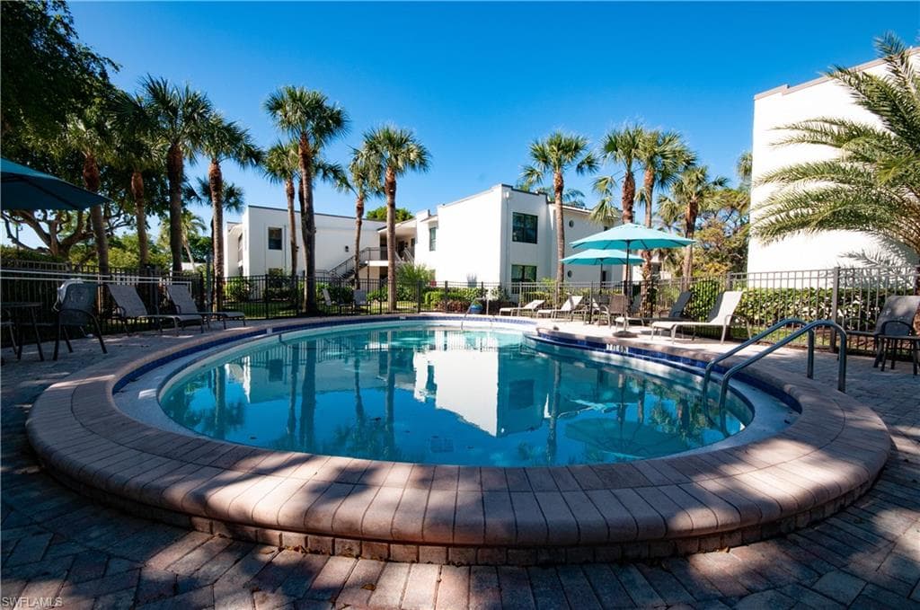 802 10th AVE S 802 NAPLES, FL 34102