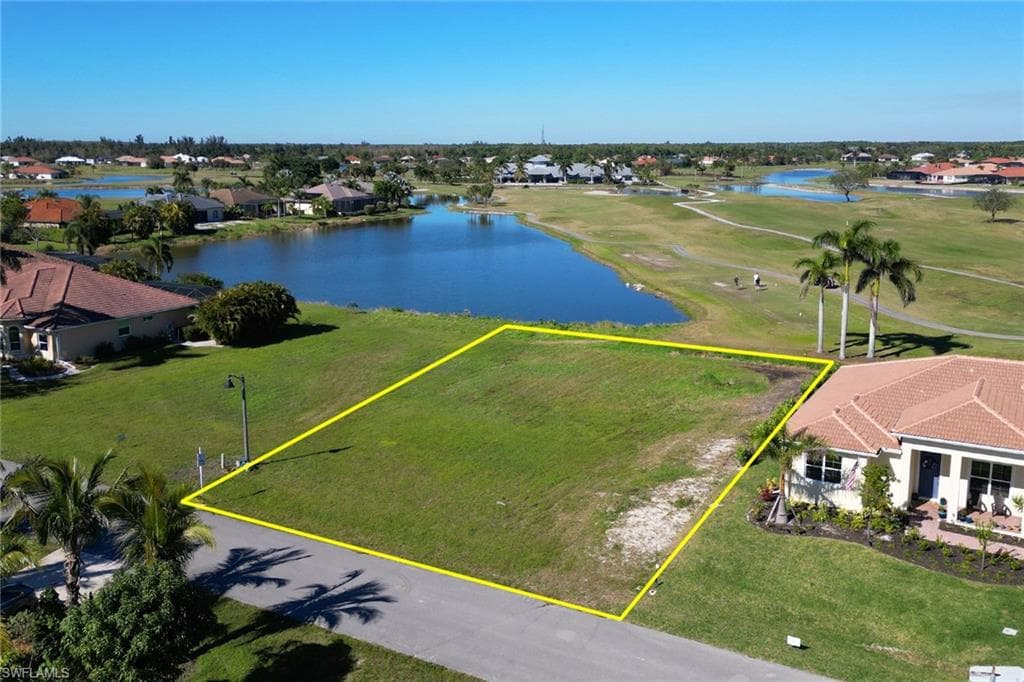 18516 Royal Hammock BLVD NAPLES, FL 34114