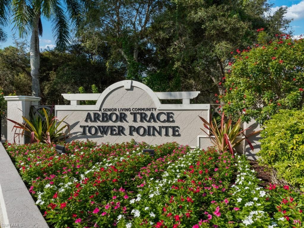 900 Arbor Lake DR 9-206 NAPLES, FL 34110