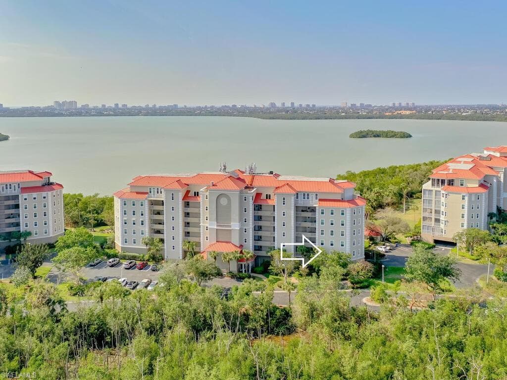 269 Vintage Bay DR C-6 MARCO ISLAND, FL 34145