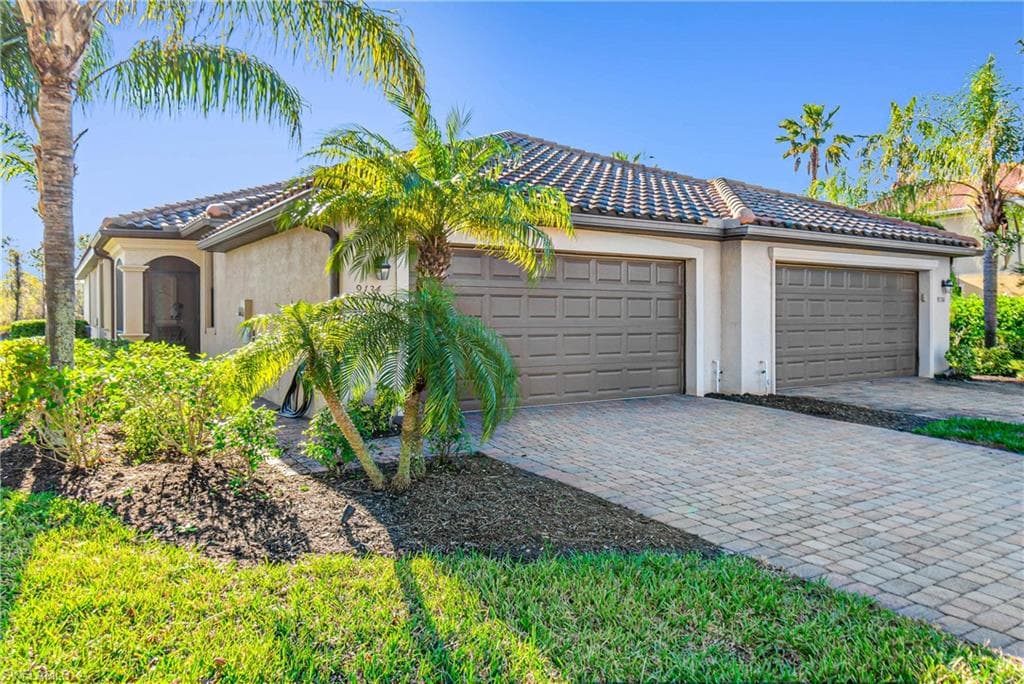9134 Water Tupelo RD FORT MYERS, FL 33912