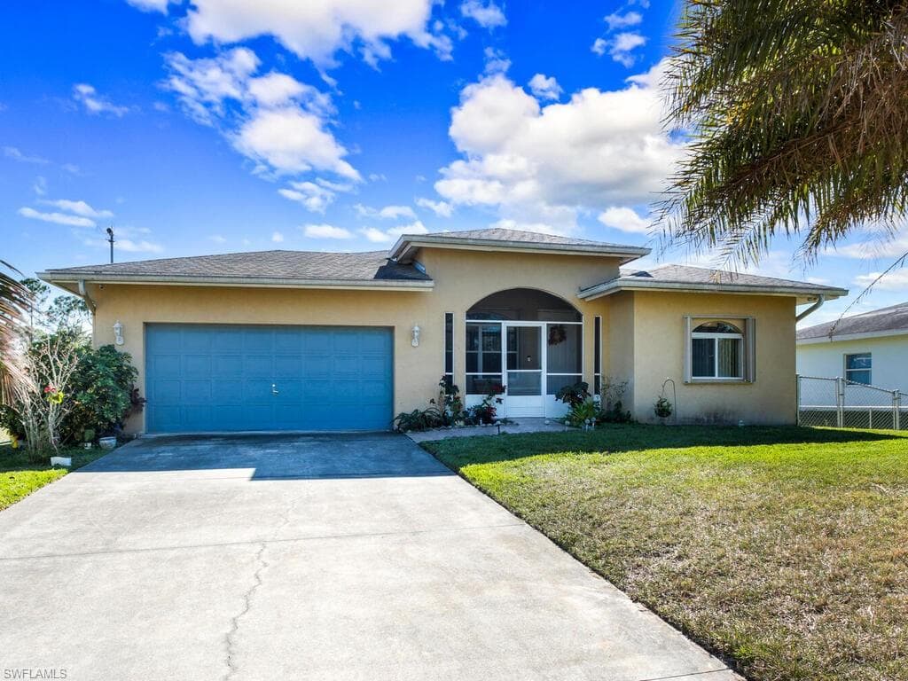2811 2nd ST SW LEHIGH ACRES, FL 33976