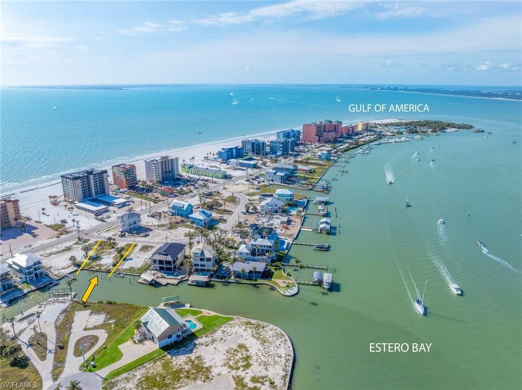 587 Carlos Circle FORT MYERS BEACH, FL 33931