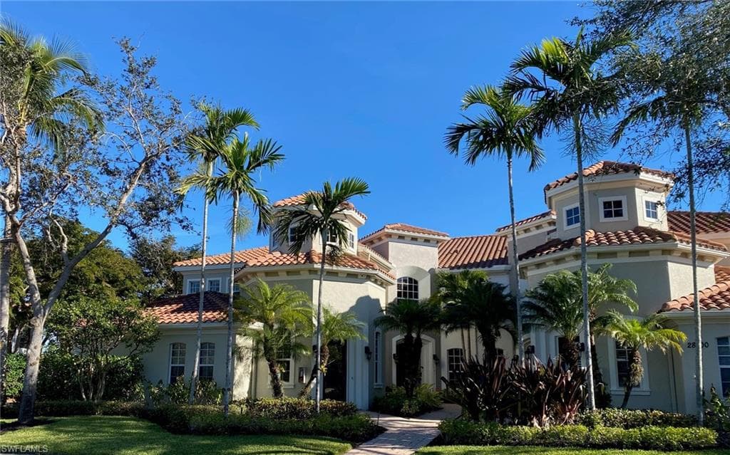 28700 Altessa WAY 201 BONITA SPRINGS, FL 34135