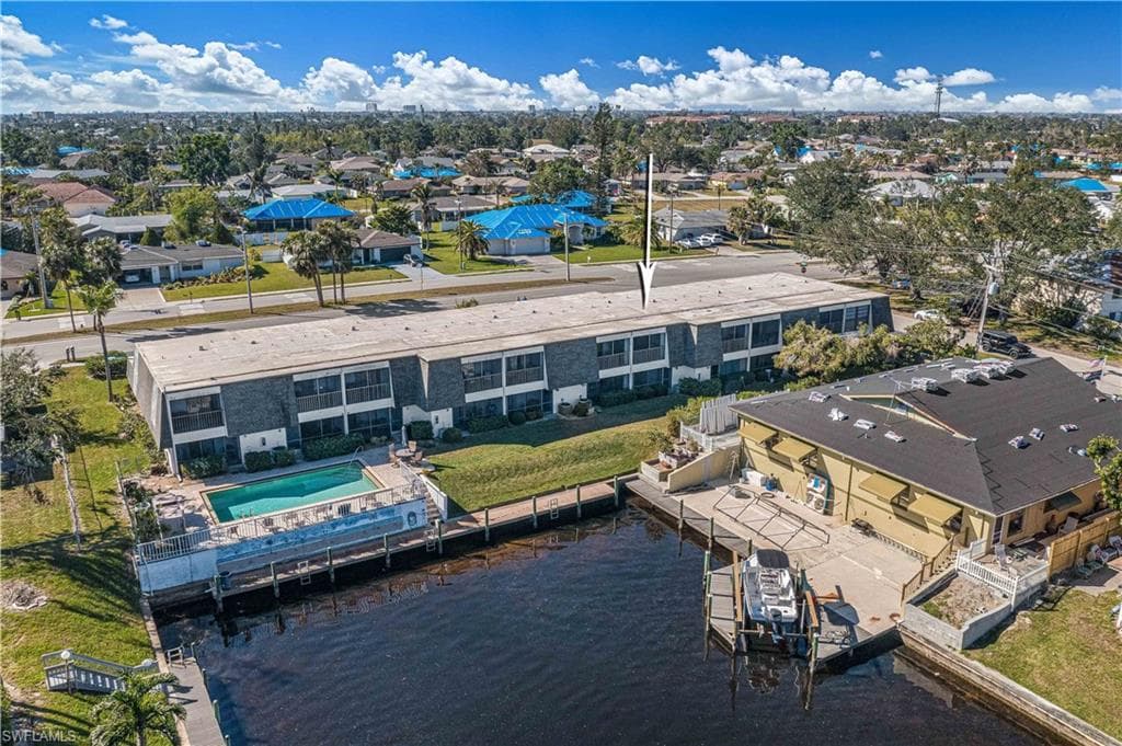 3817 Country Club BLVD 5 CAPE CORAL, FL 33904