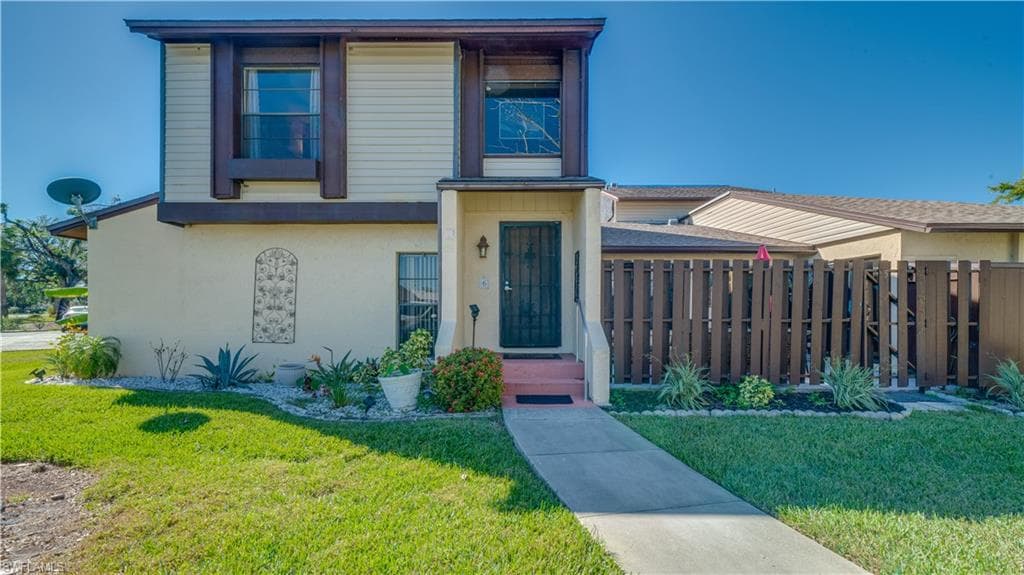 624 SE 12th CT 6 CAPE CORAL, FL 33990