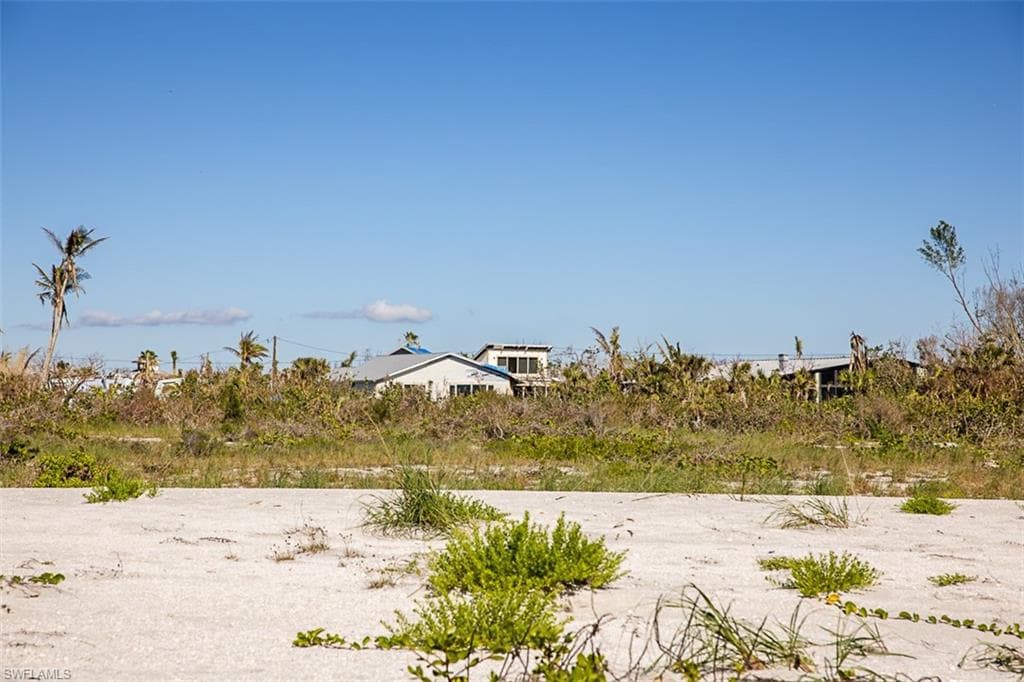 4781 Tradewinds DR SANIBEL, FL 33957