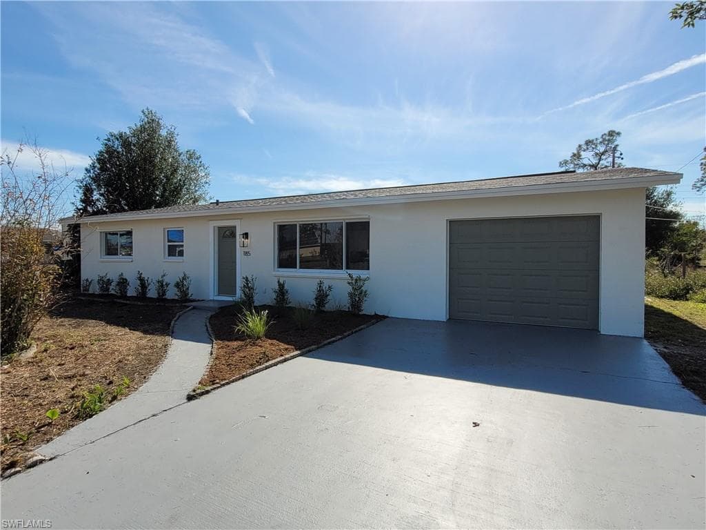 185 Norfolk AVE NW PORT CHARLOTTE, FL 33952