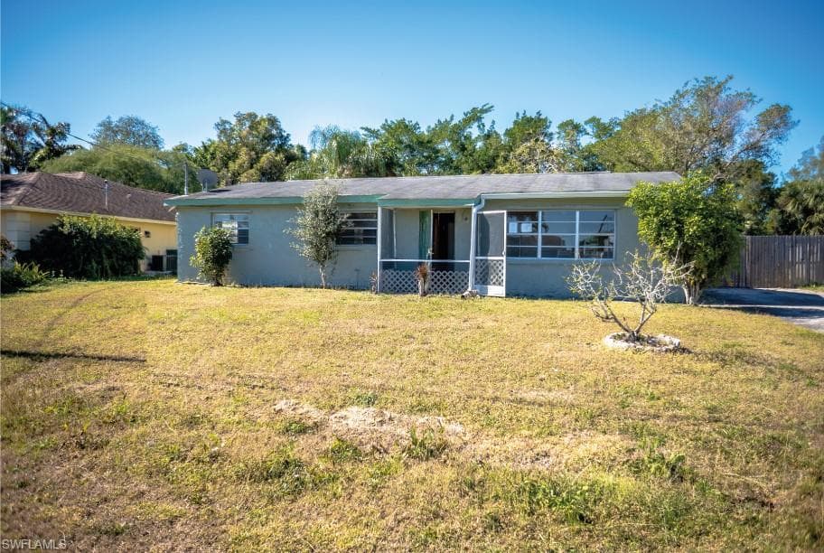 3137 43rd ST SW NAPLES, FL 34116