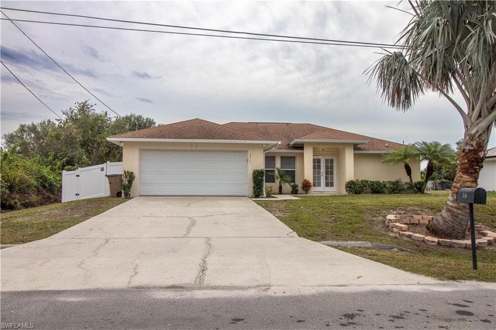 3511 3rd ST W LEHIGH ACRES, FL 33971