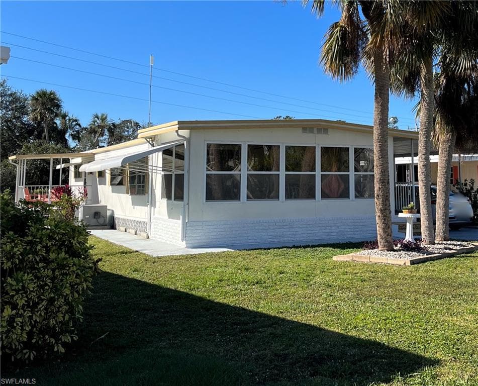 524 Timber LN S NORTH FORT MYERS, FL 33917