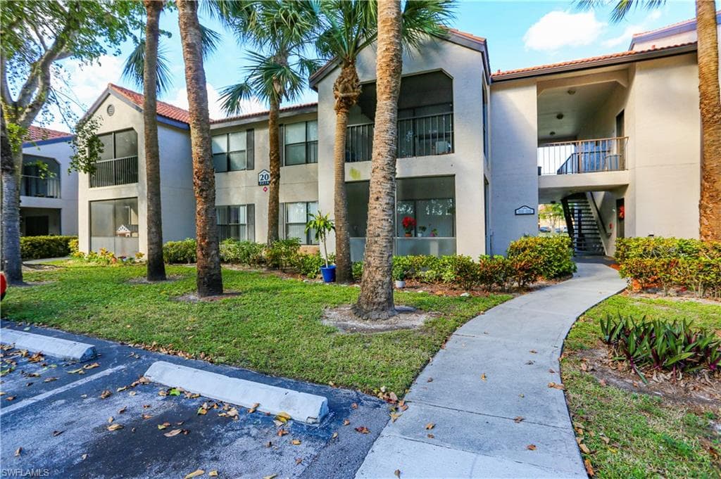 2214 Arbour Walk CIR 2012 NAPLES, FL 34109
