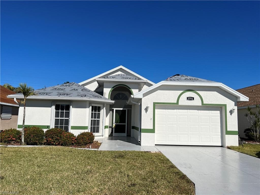 3751 Ponytail Palm CT NORTH FORT MYERS, FL 33917