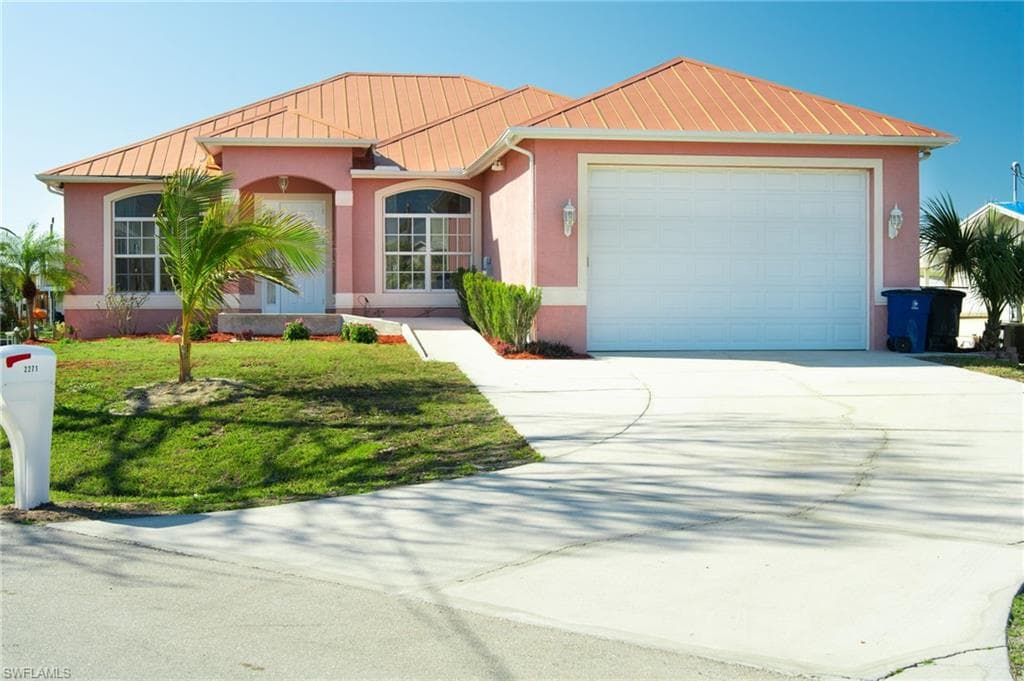2271 Cactus Point LN ST. JAMES CITY, FL 33956