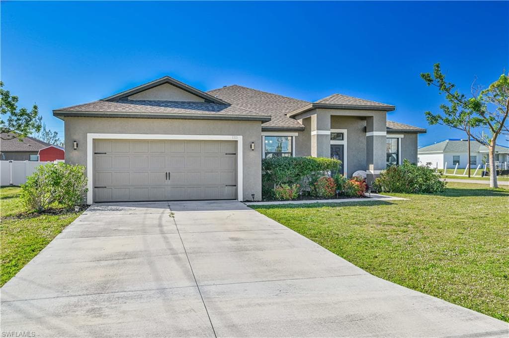2210 SW 19th AVE CAPE CORAL, FL 33991