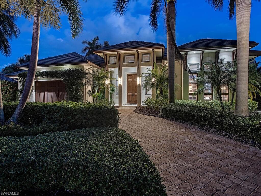 650 Regatta RD NAPLES, FL 34103