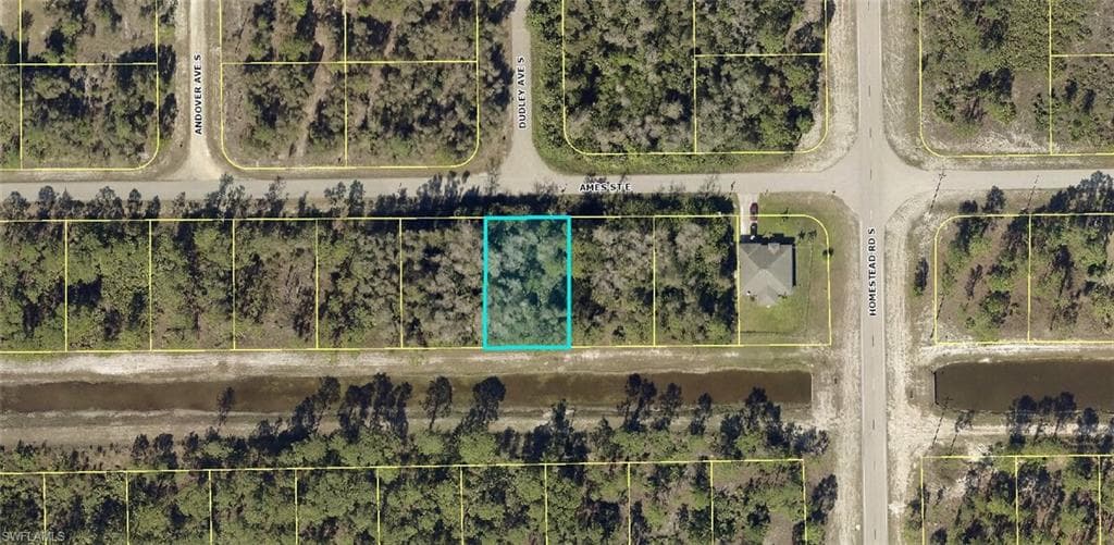 552 Ames ST E LEHIGH ACRES, FL 33974