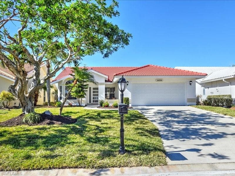 16338 Kelly Woods DR FORT MYERS, FL 33908