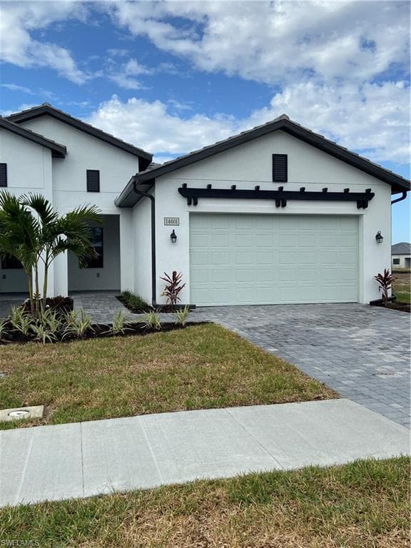 14601 Kingfisher LOOP NAPLES, FL 34120