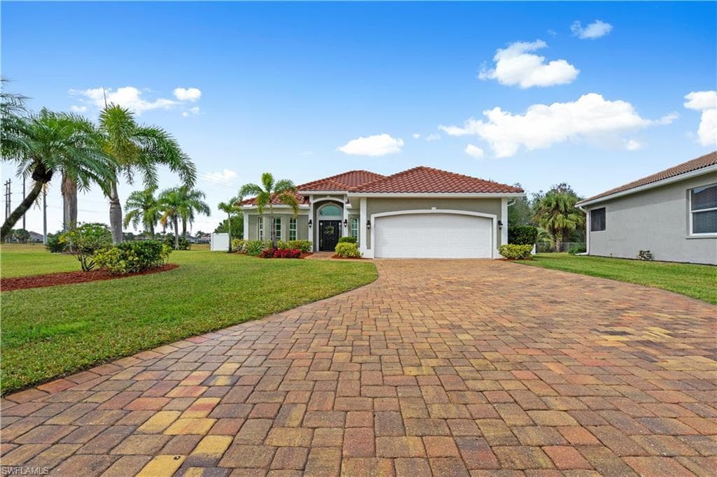 11190 Lakeland CIR FORT MYERS, FL 33913