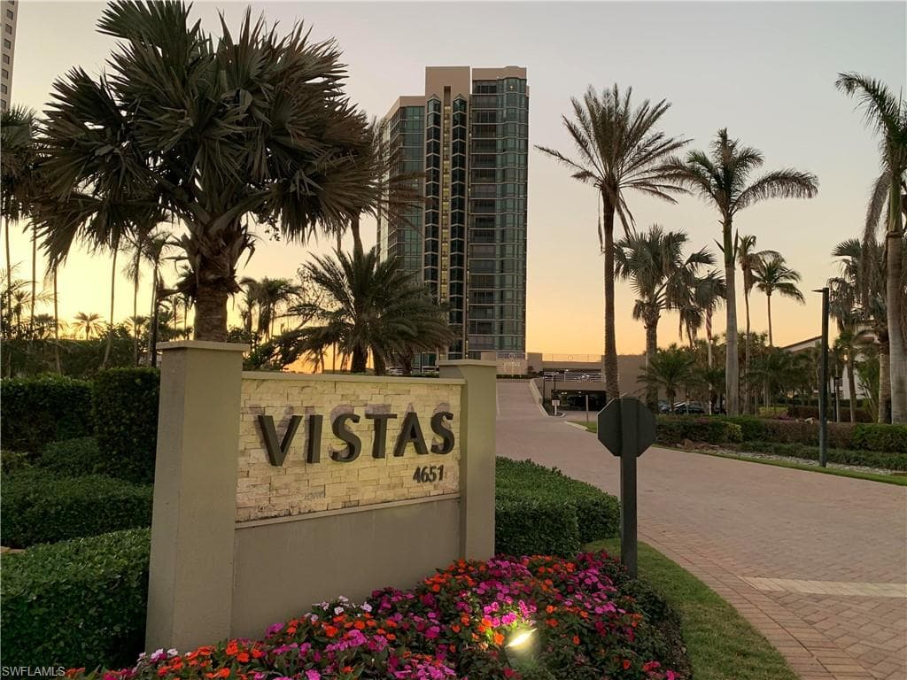 4651 Gulf Shore BLVD N 307 NAPLES, FL 34103