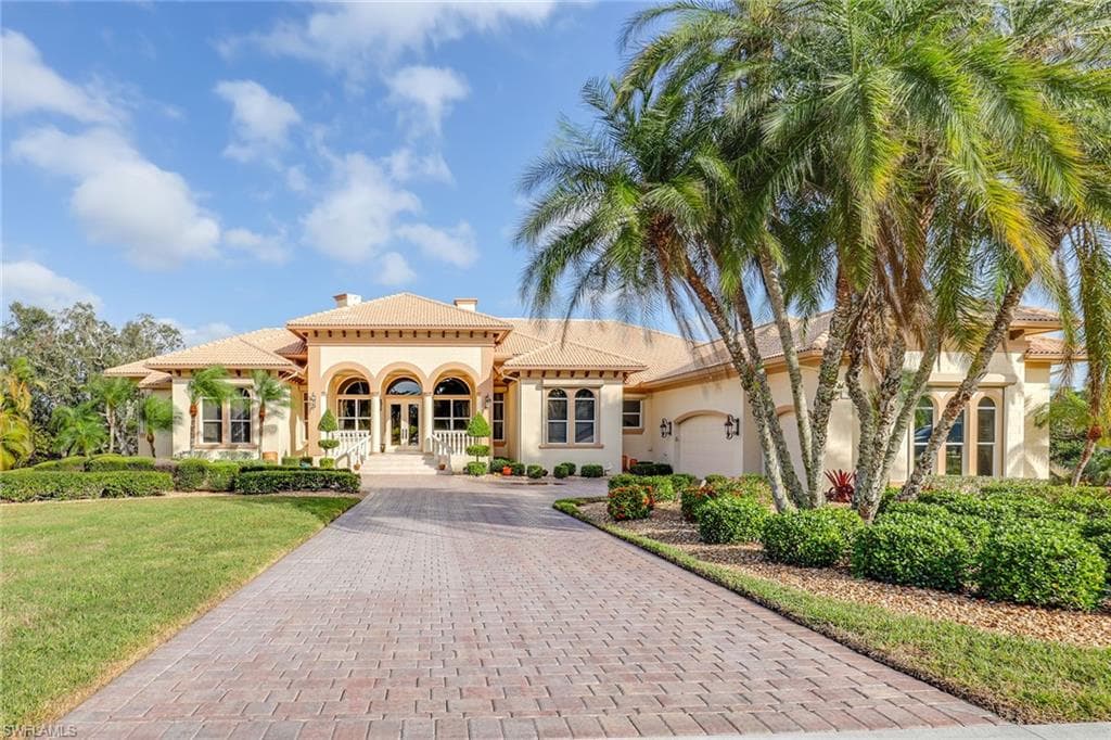 729 Inlet DR MARCO ISLAND, FL 34145