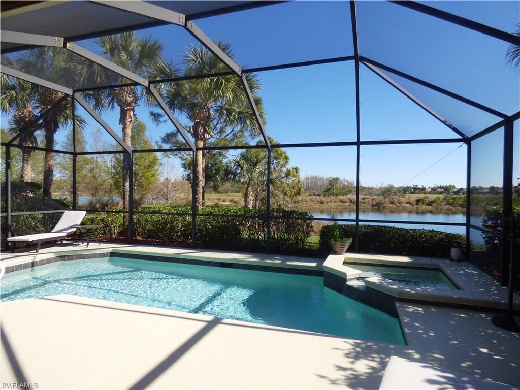 10051 Oakhurst WAY FORT MYERS, FL 33913