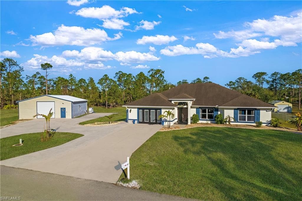 312 Truman AVE LEHIGH ACRES, FL 33936