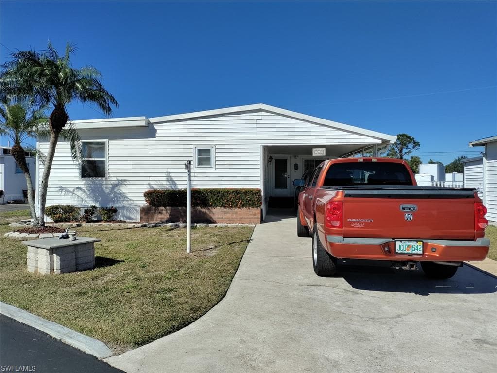 161 Overland TRL NORTH FORT MYERS, FL 33917