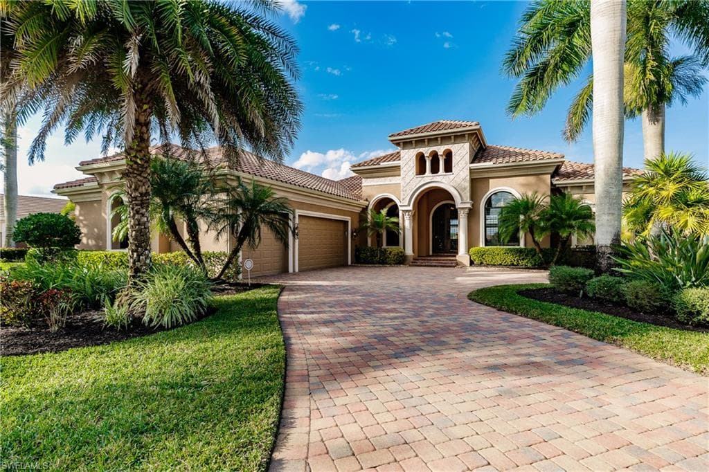 11887 Hedgestone CT NAPLES, FL 34120