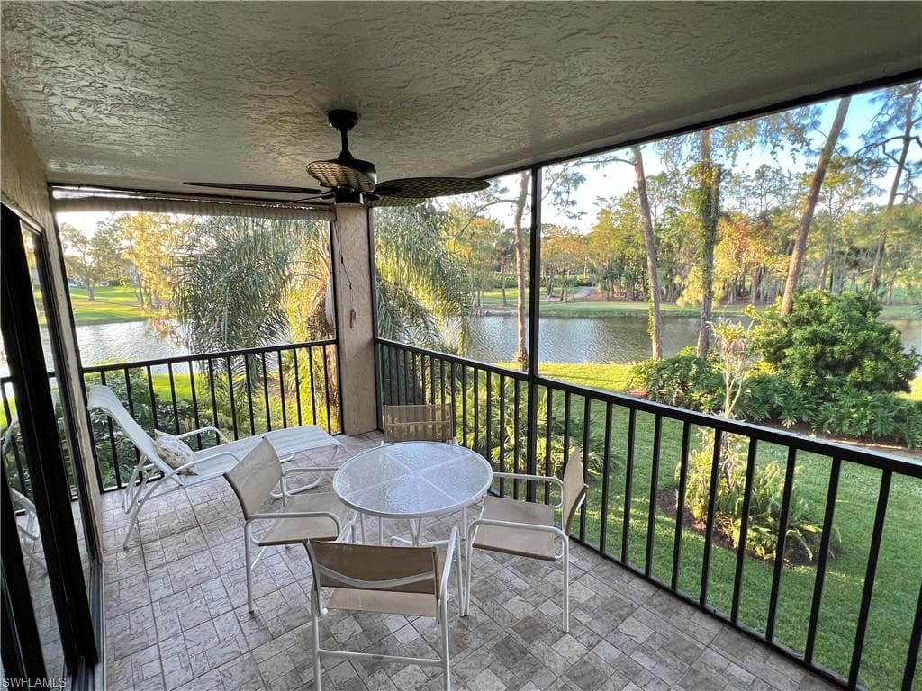 5250 Fox Hollow DR 516 NAPLES, FL 34104
