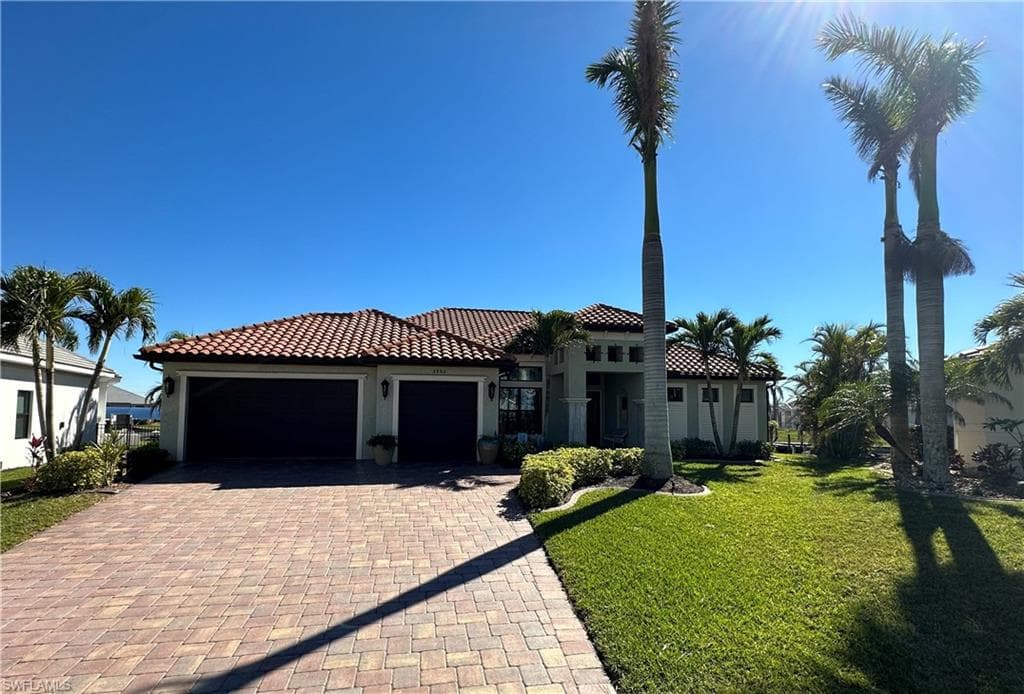 2802 SW 38th ST CAPE CORAL, FL 33914