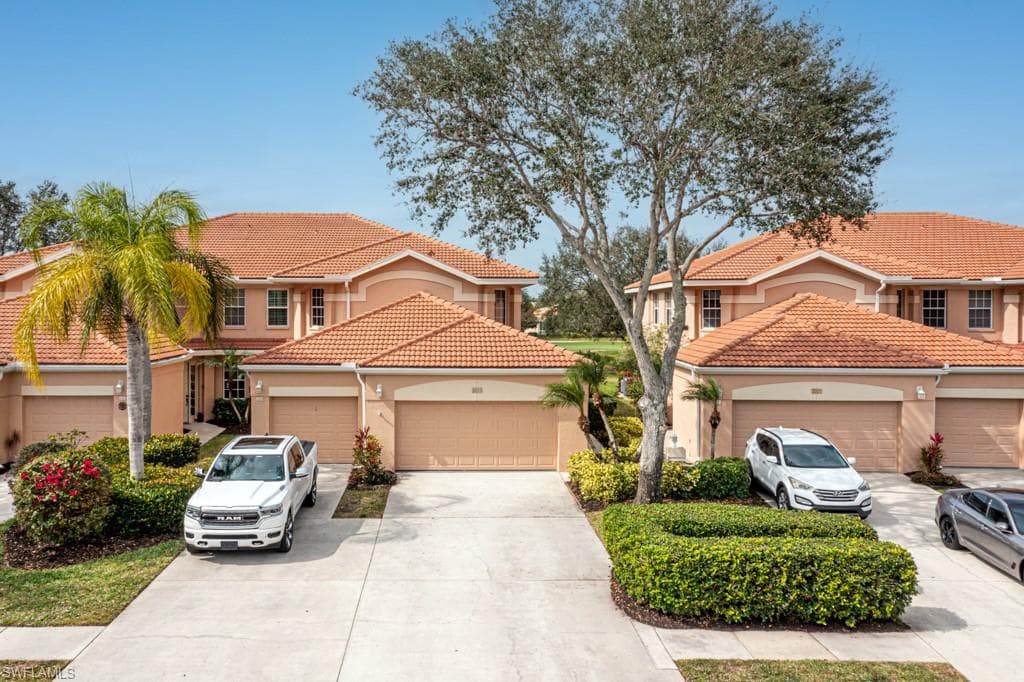 2015 Crestview WAY 117 NAPLES, FL 34119