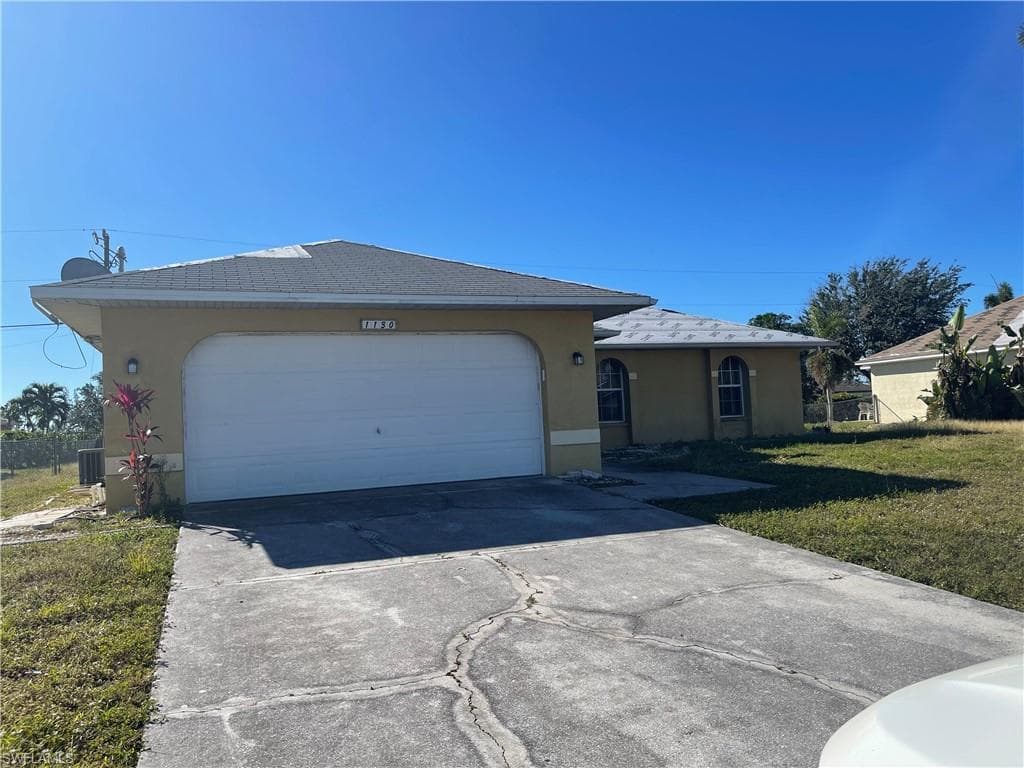 1130 SW 28th TER CAPE CORAL, FL 33914