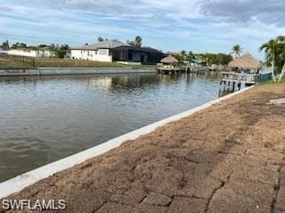 1227 SW 37th ST CAPE CORAL, FL 33914