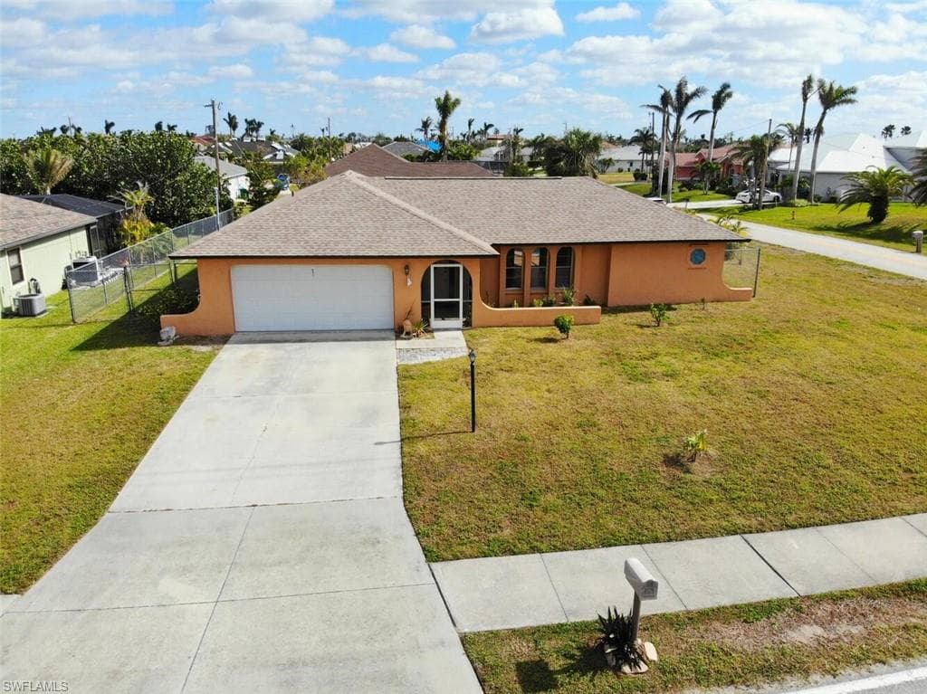 4011 Agualinda BLVD E CAPE CORAL, FL 33914